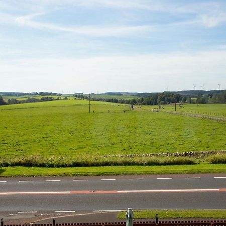 Oyo Knowesgate Inn, Northumberland National Park Kirkwhelpington Exterior foto